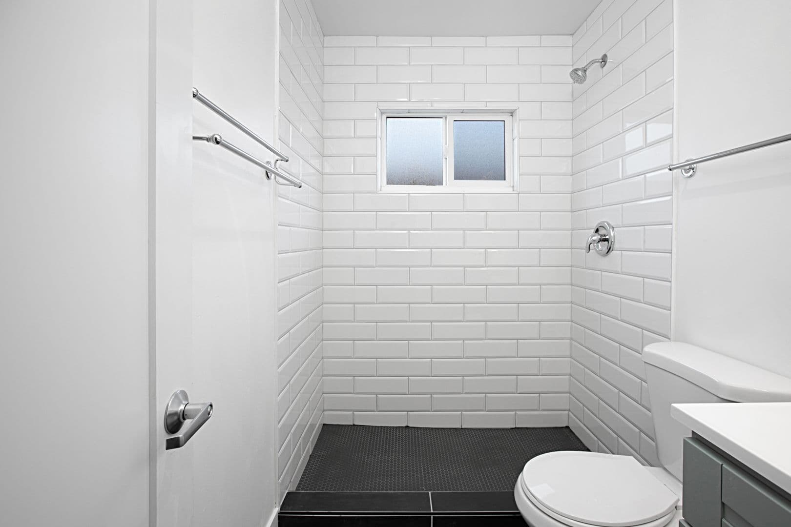 Imperial Beach Apartment: 584 12 TH STREET