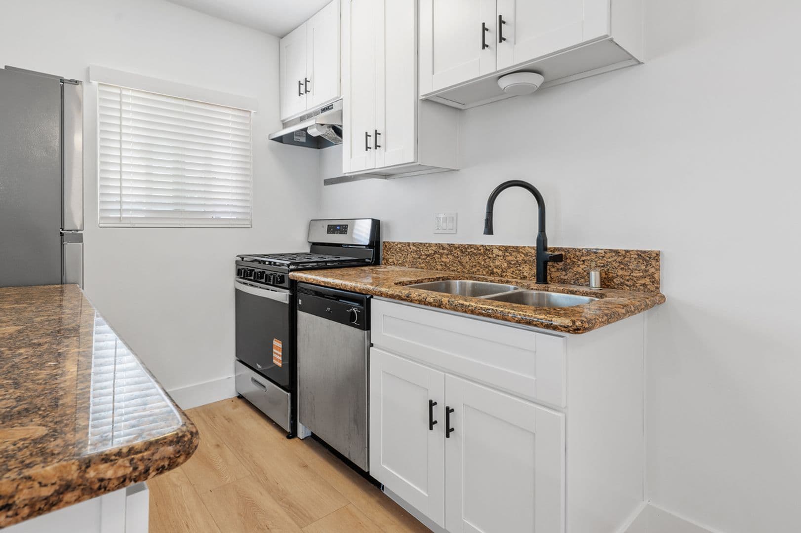 Imperial Beach Apartment: 1413 HEMLOCK AVENUE