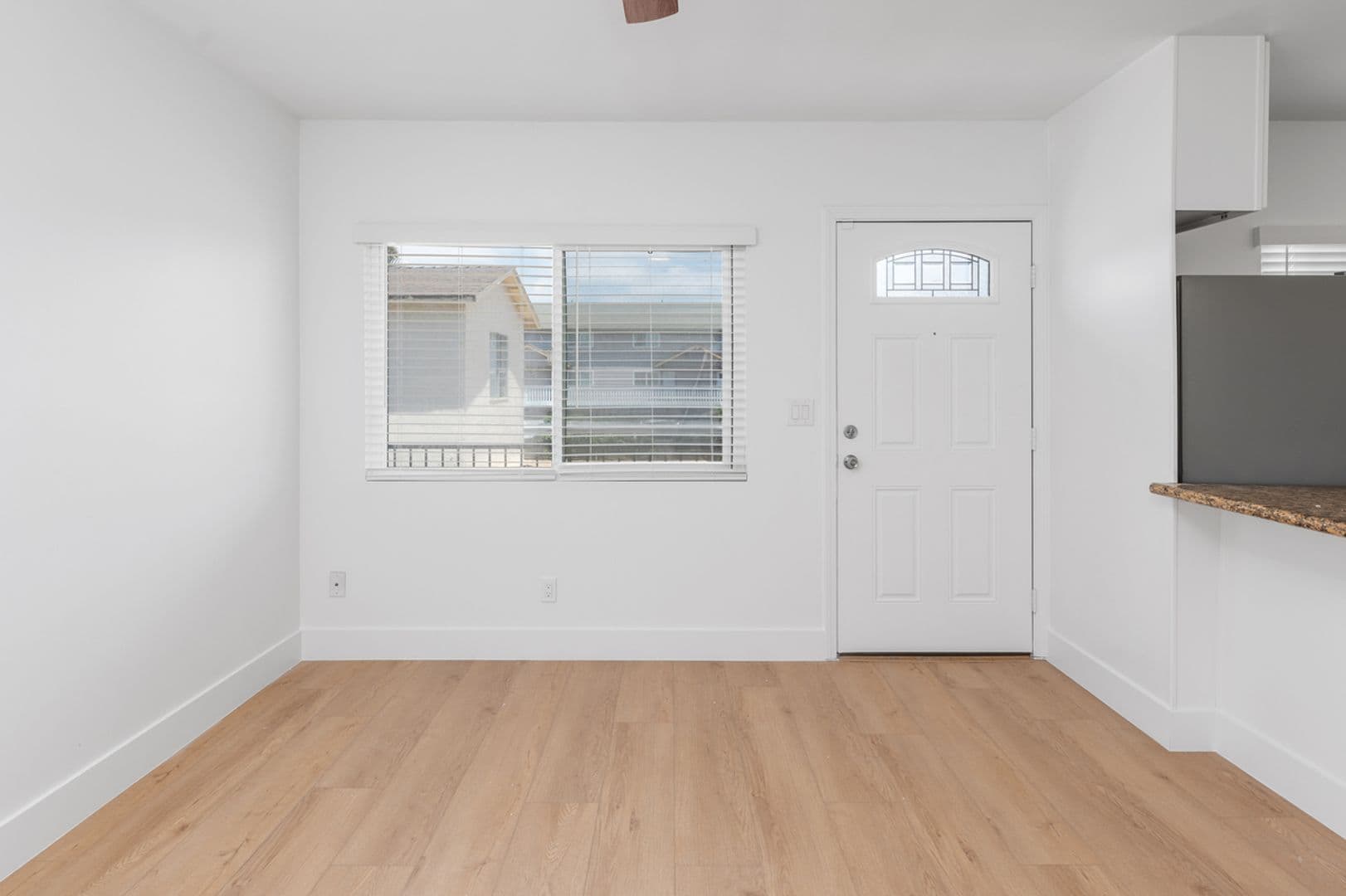 Imperial Beach Apartment: 1413 HEMLOCK AVENUE