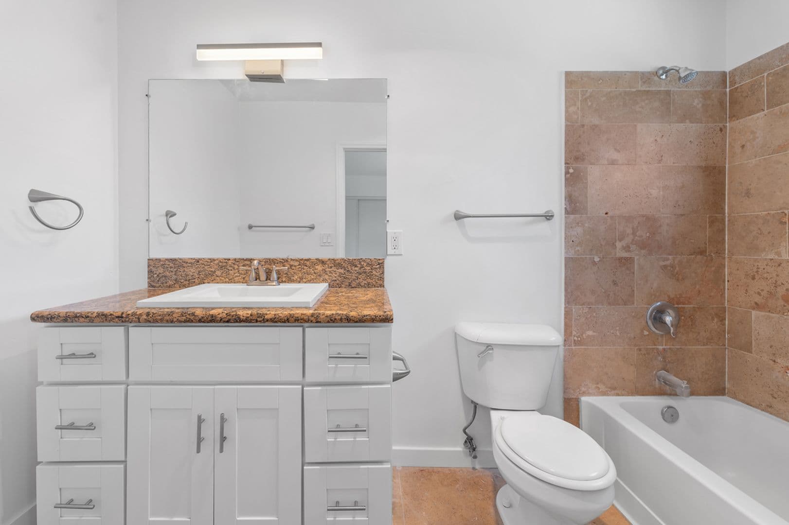Imperial Beach Apartment: 1413 HEMLOCK AVENUE