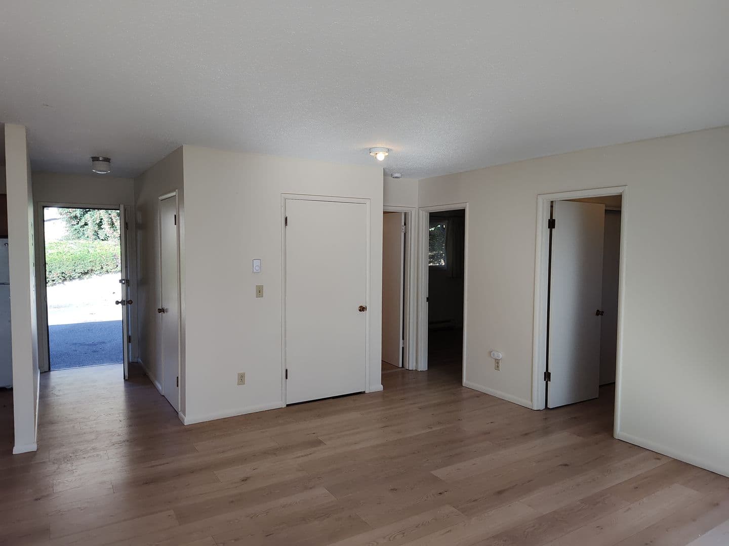 Hoquiam Apartment: 400 Beacon Hill Dr. - 400 Beacon Hill Dr #8
