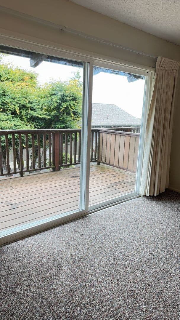 Hoquiam Apartment: 400 Beacon Hill Dr.