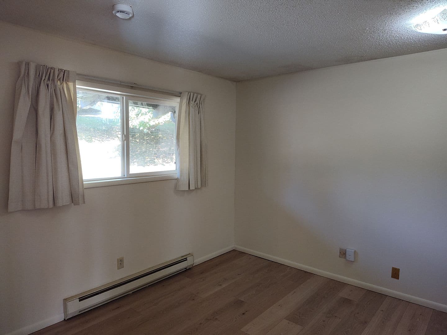 Hoquiam Apartment: 400 Beacon Hill Dr. - 400 Beacon Hill Dr #8