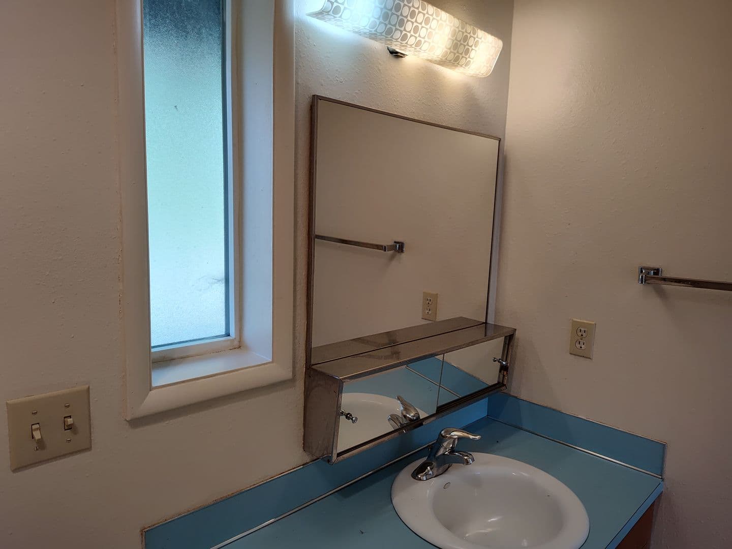 Hoquiam Apartment: 400 Beacon Hill Dr. - 400 Beacon Hill Dr #8