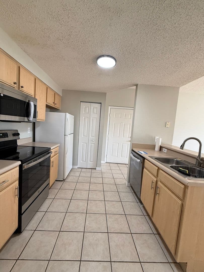 Orlando Condo: 10831 Windsor Walk Dr