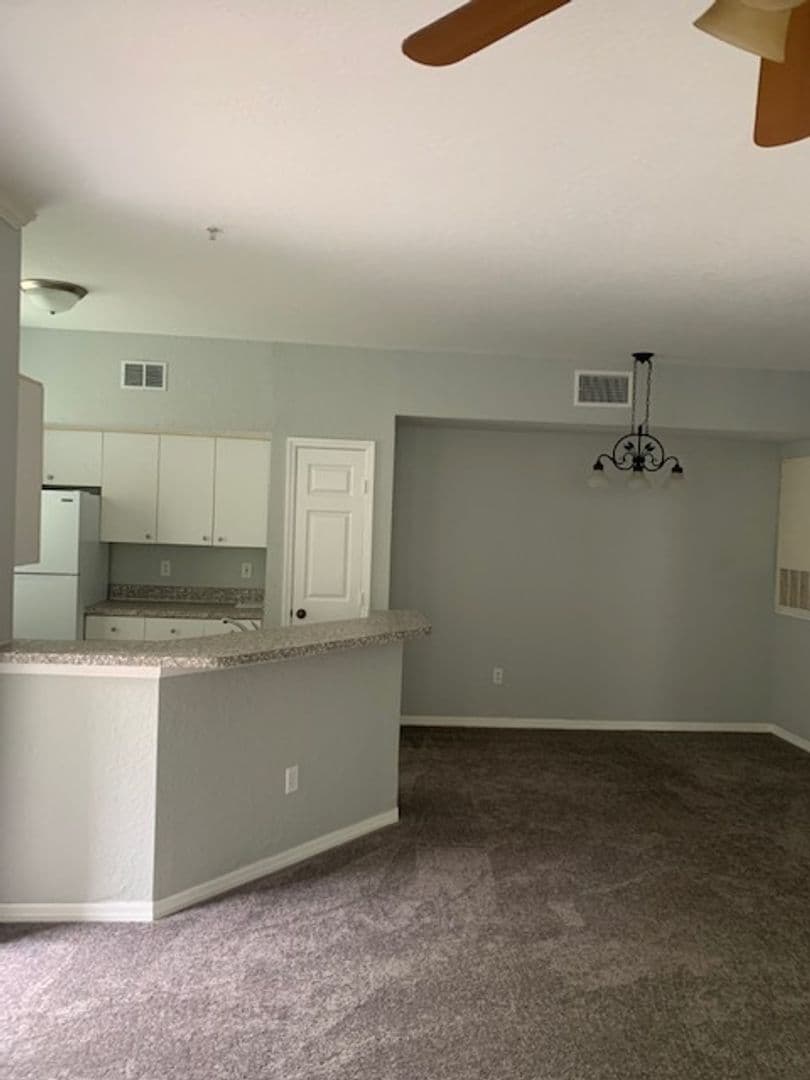 Orlando Condo: 6424 Raleigh Street #3104