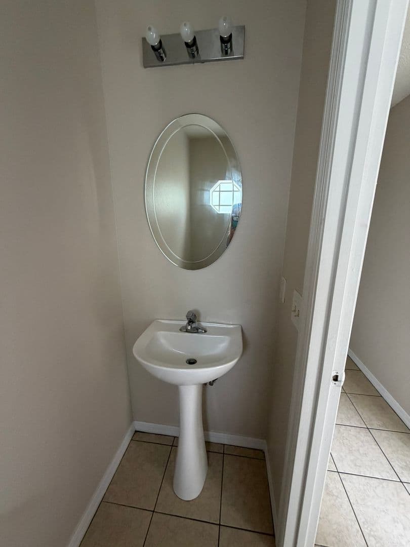Kissimmee Townhome: 2963 Tomorrow Drive