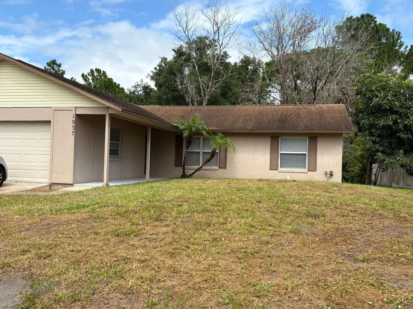 Casselberry House: 1937 Vienna Dr