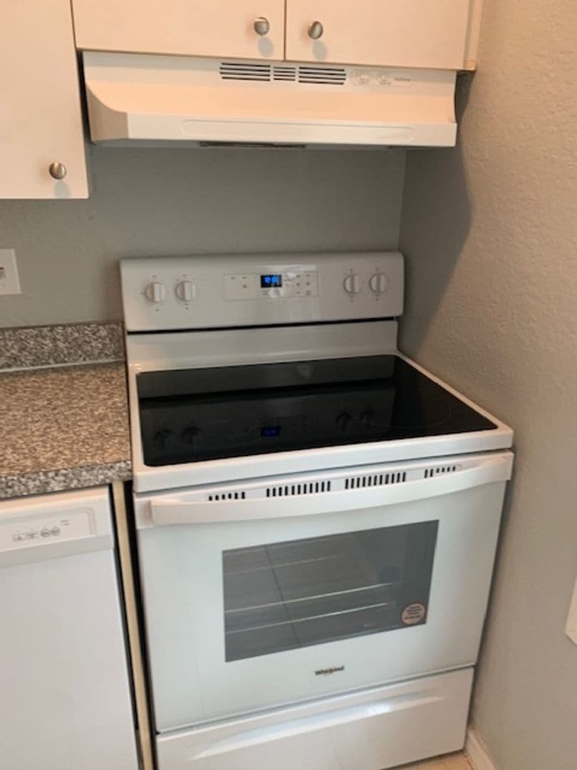 Orlando Condo: 6424 Raleigh Street #3104