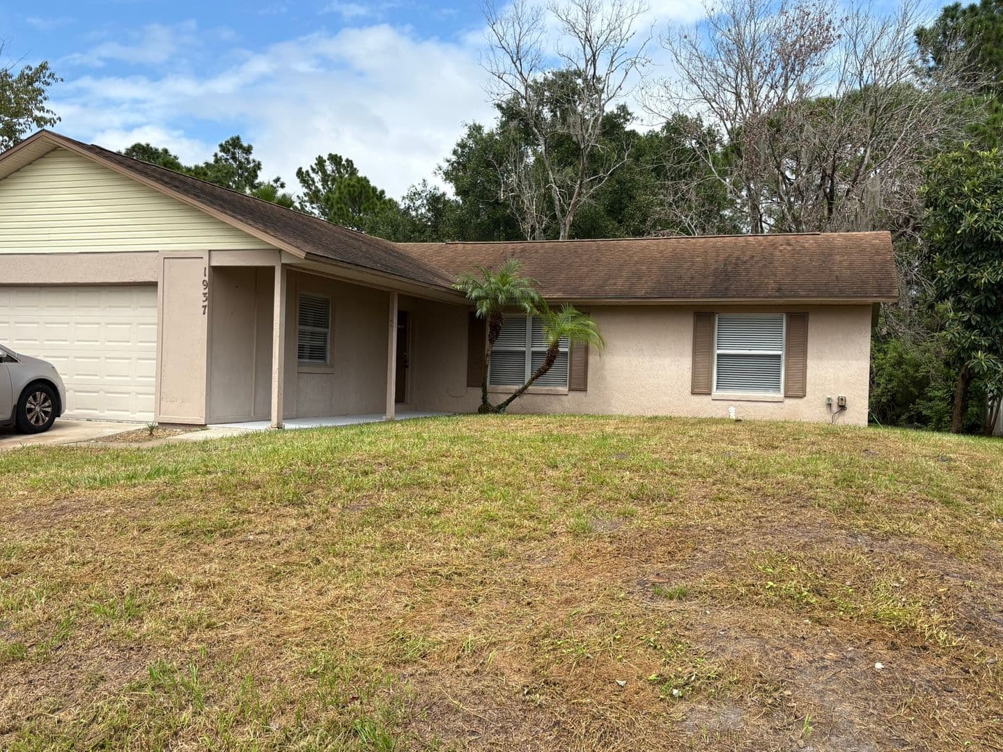 Casselberry House: 1937 Vienna Dr