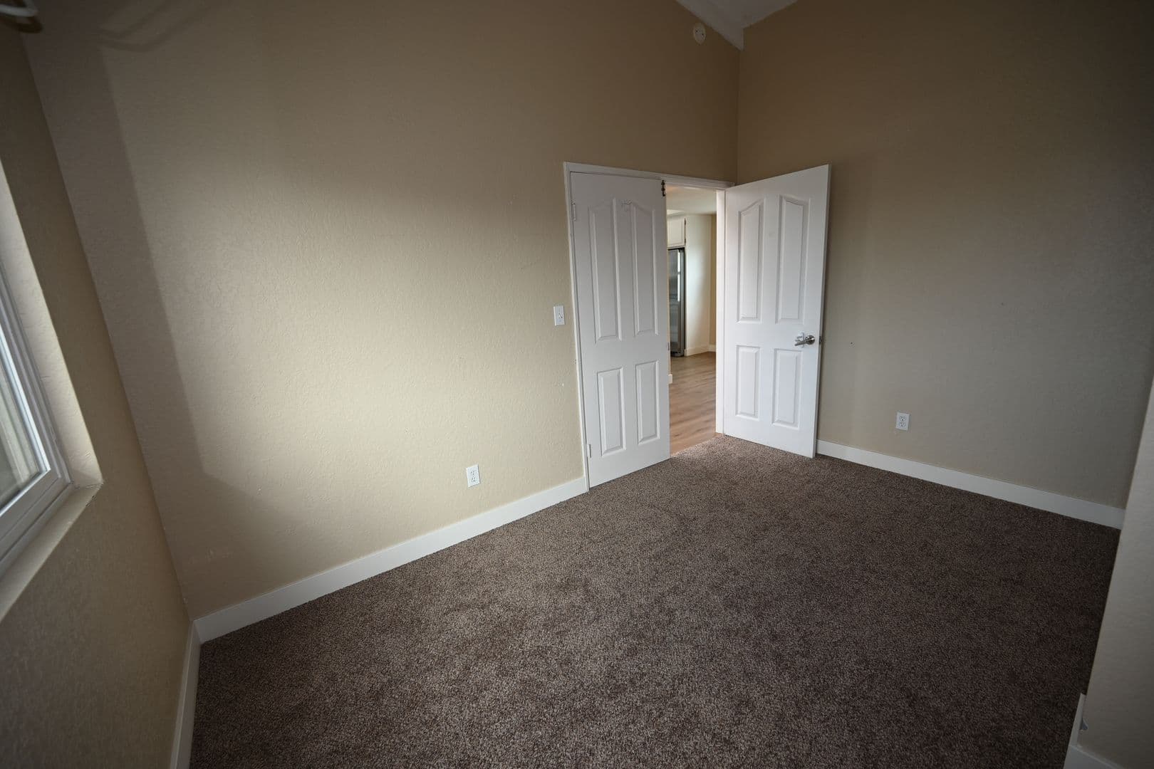 San Diego Apartment: 4672-76 Long Branch Ave