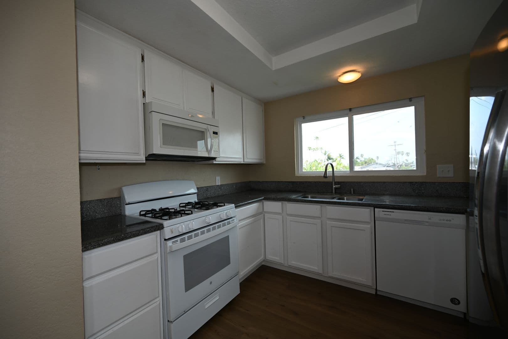 San Diego Apartment: 4672-76 Long Branch Ave