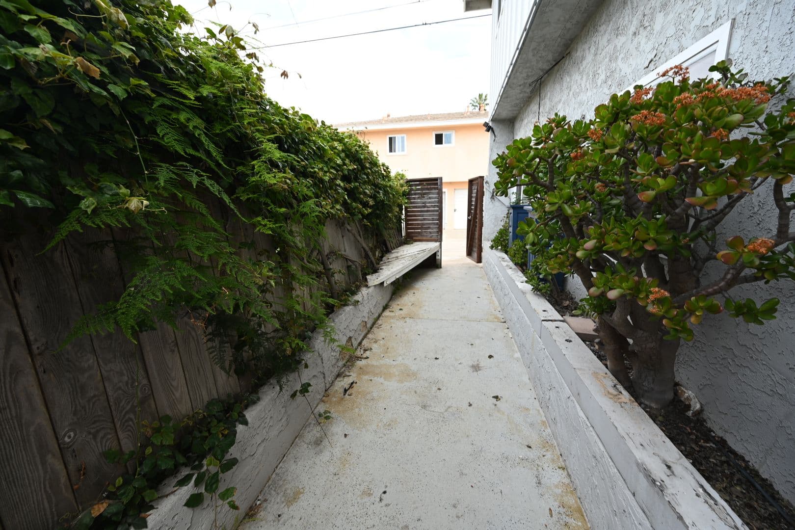 San Diego Apartment: 4672-76 Long Branch Ave
