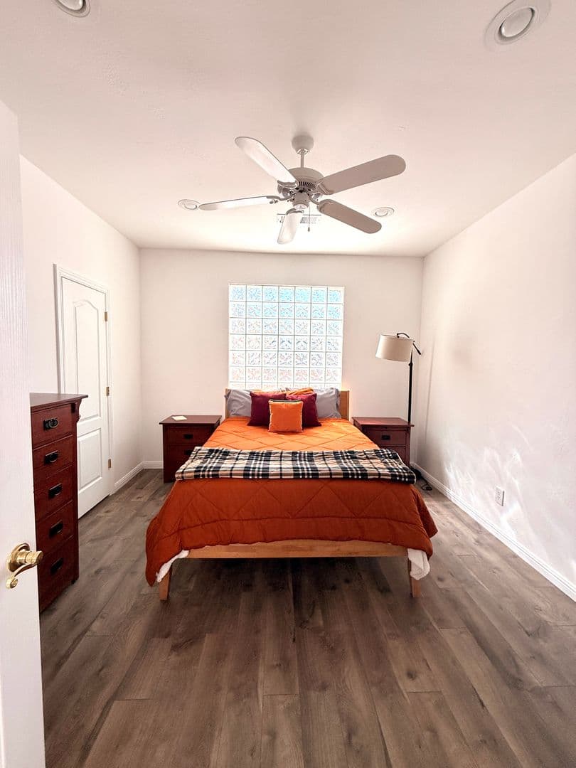 Albuquerque Townhome: 711 Tramway Pl NE #34