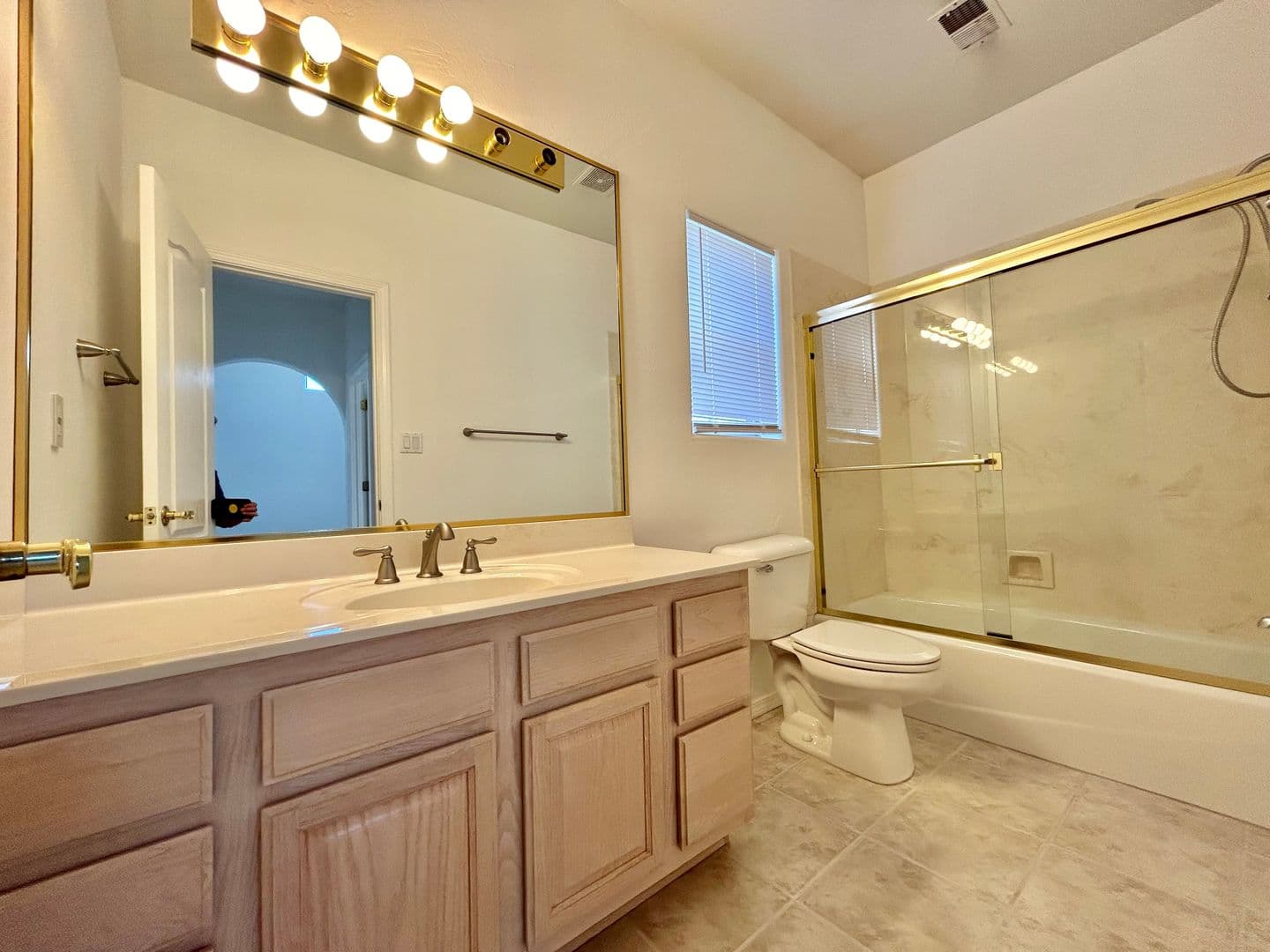 Albuquerque Townhome: 711 Tramway Pl NE #34