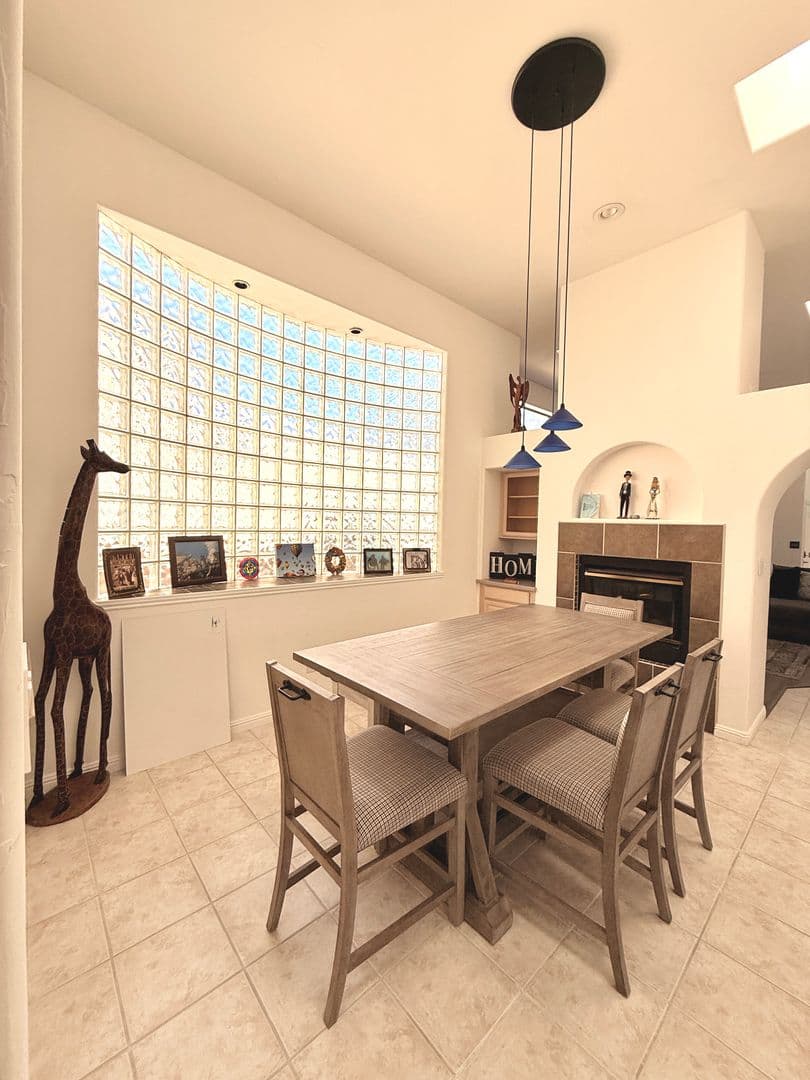 Albuquerque Townhome: 711 Tramway Pl NE #34