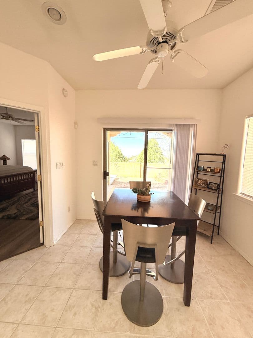 Albuquerque Townhome: 711 Tramway Pl NE #34
