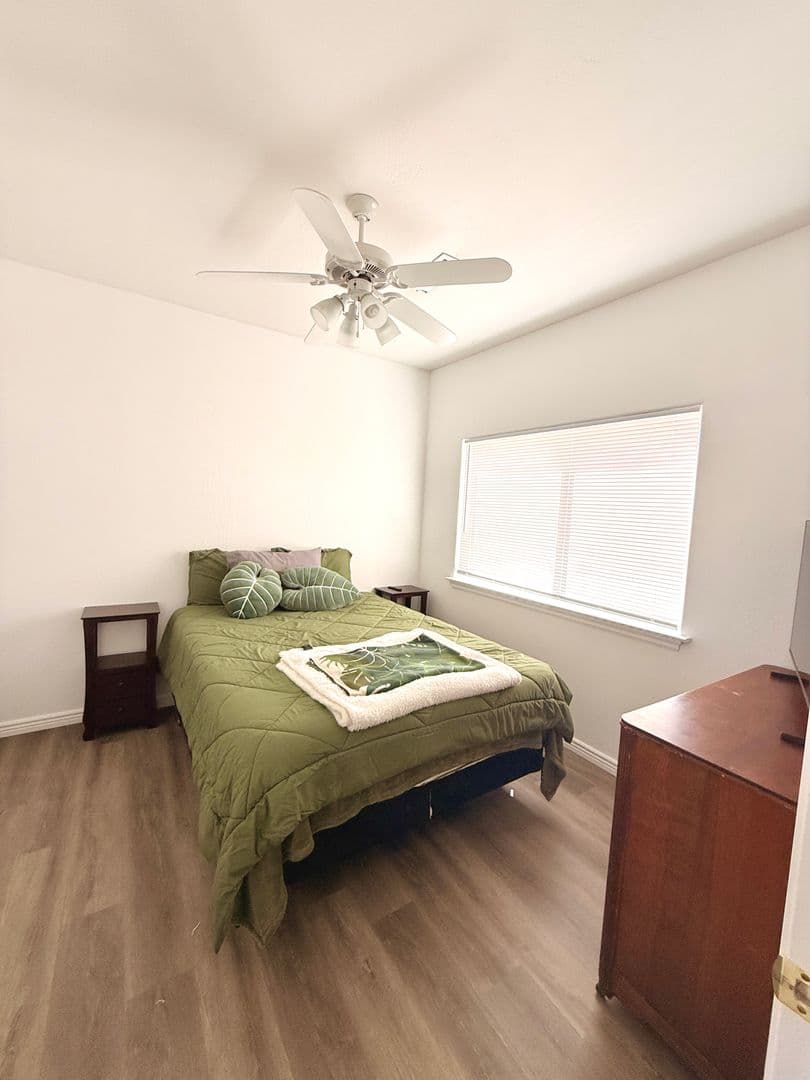 Albuquerque Townhome: 711 Tramway Pl NE #34