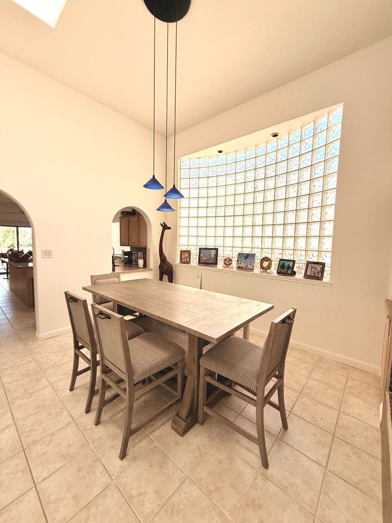 Albuquerque Townhome: 711 Tramway Pl NE #34
