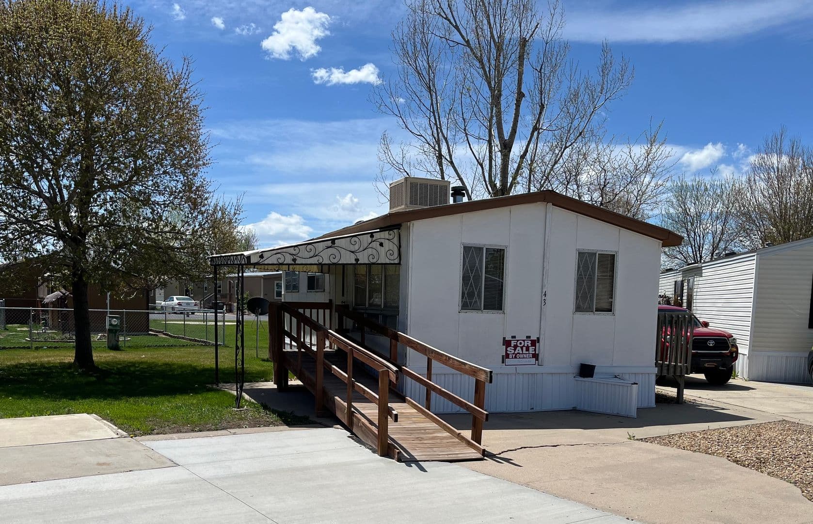 Platteville Apartment: 731 Grand Ave.