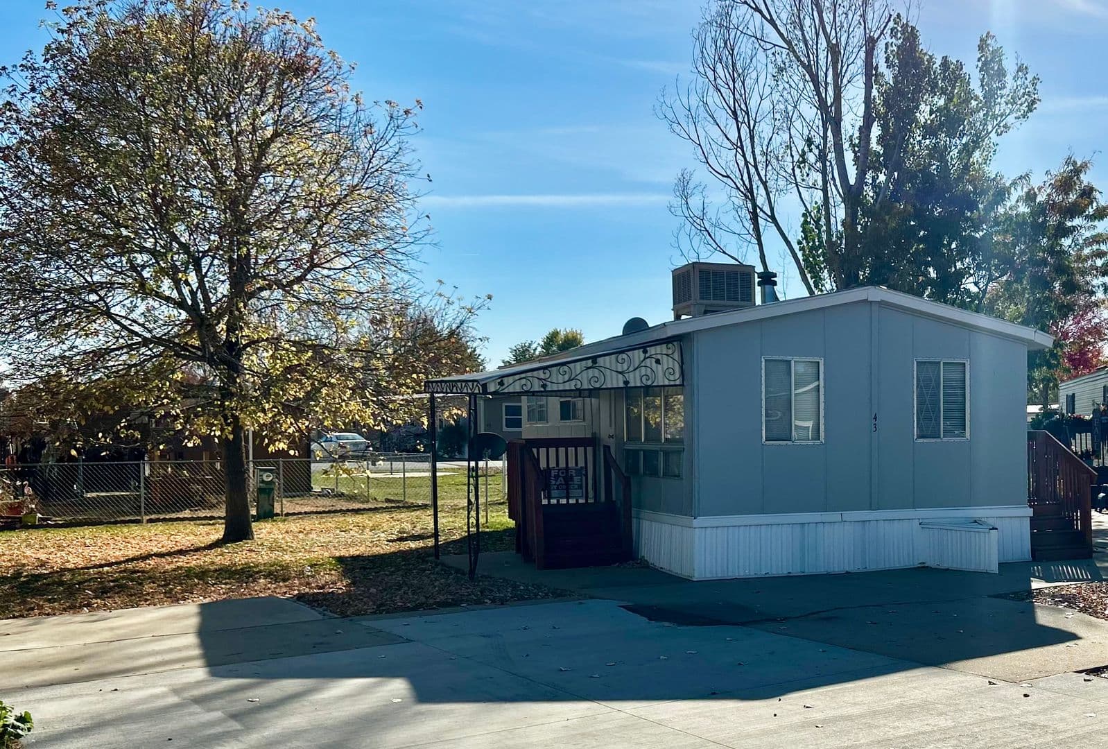 Platteville Apartment: 731 Grand Ave.