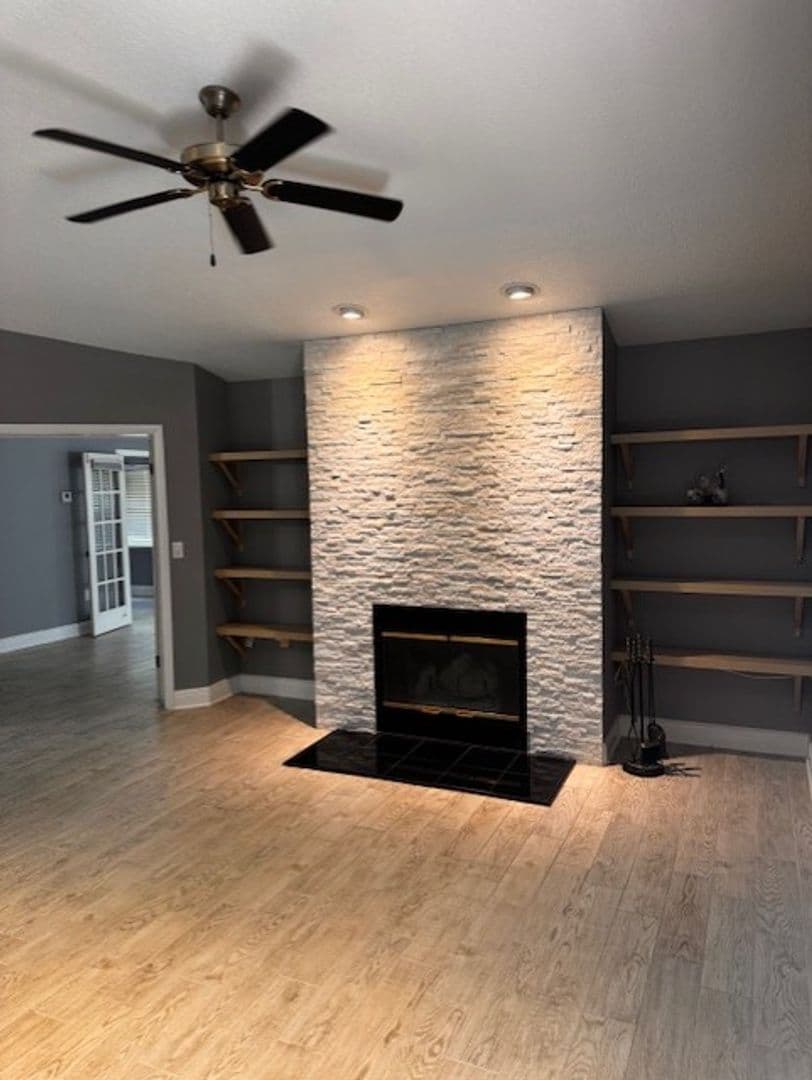 Clearwater House: 2519 Southern Oak Circle
