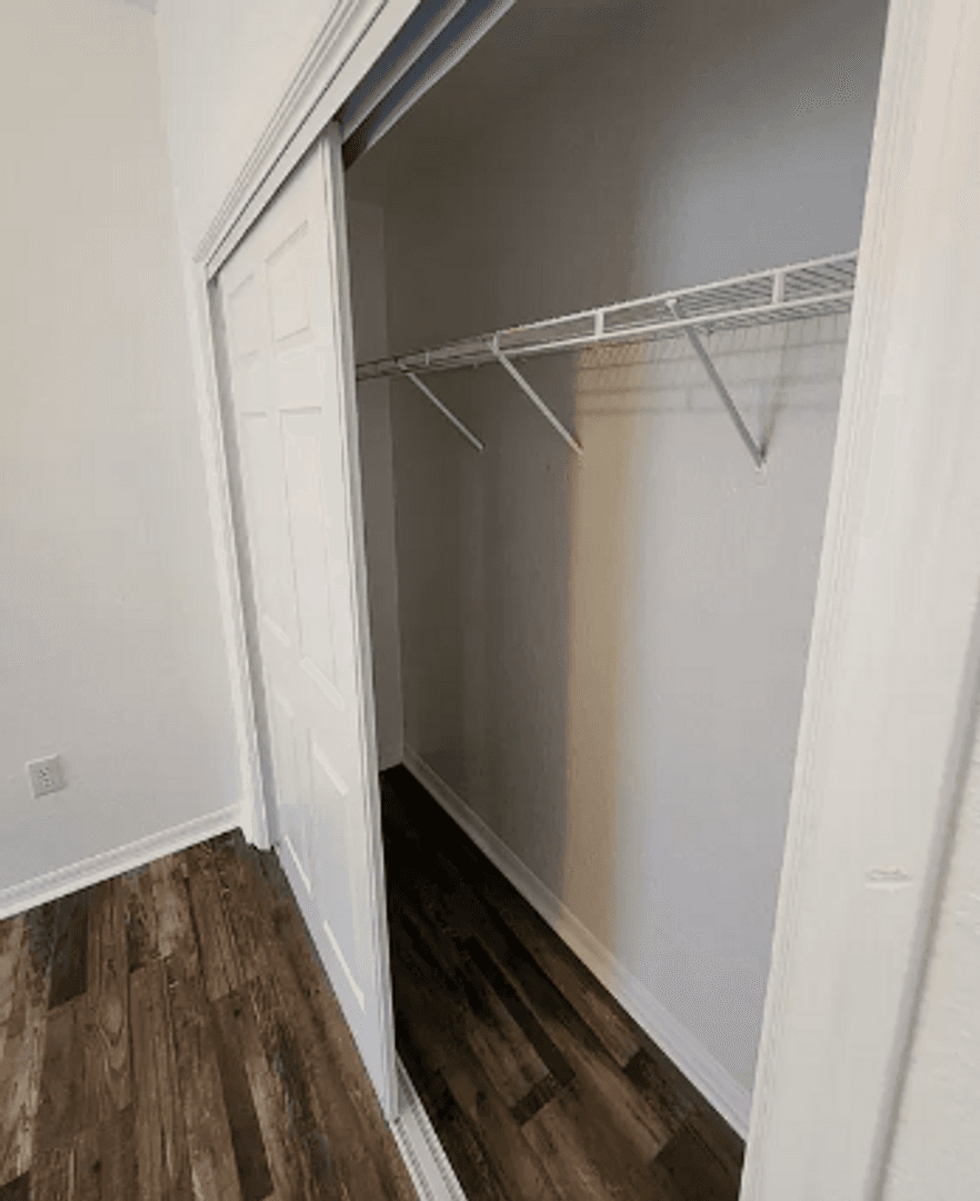 Spring Hill Apartment: 4367 Millwood Rd