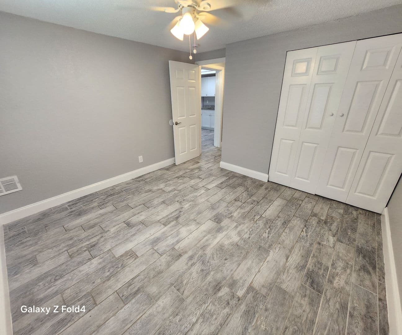 Plant City Apartment: 1400 Strawberry Pl