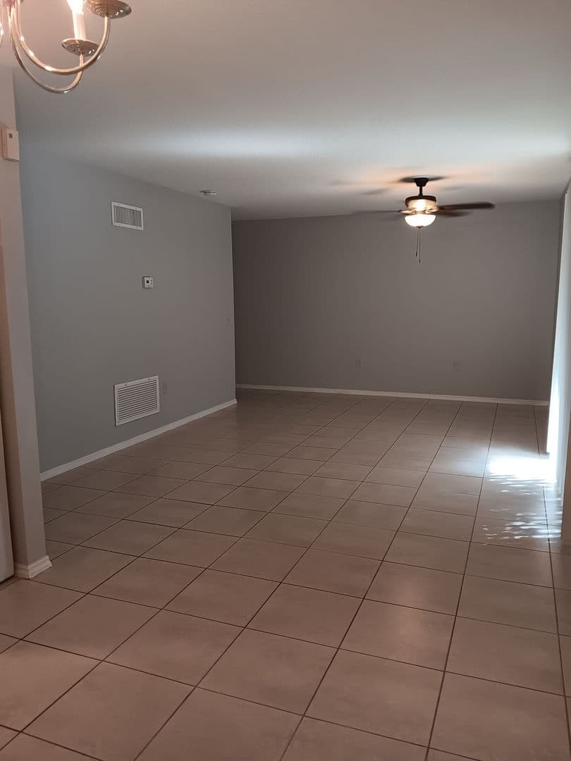 Tampa Apartment: 1904 Golden Glade Ct