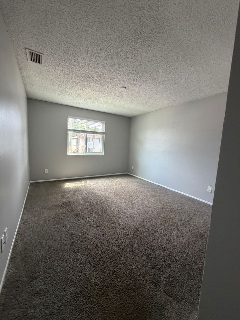 Brandon Apartment: Hamptons at Brandon