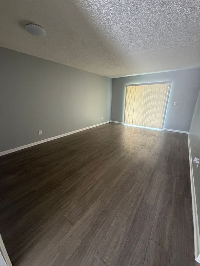 Ruskin Apartment: 709 Oceanside Cir