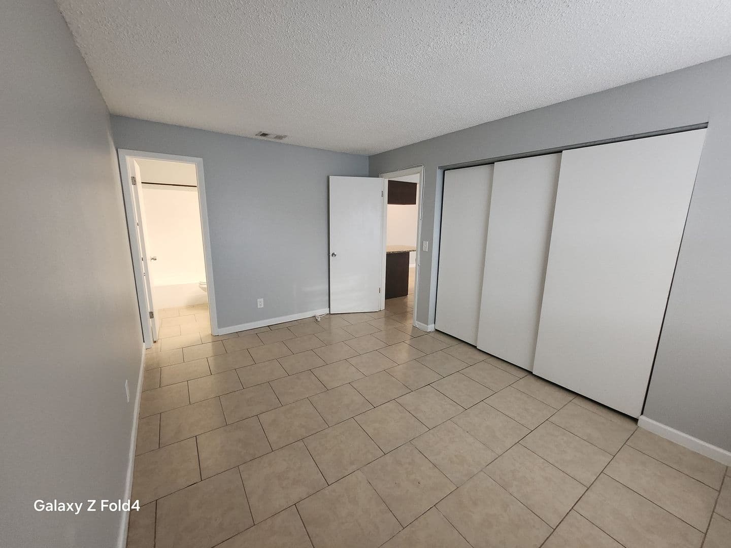 Brandon Apartment: 636 Golden Raintree Pl