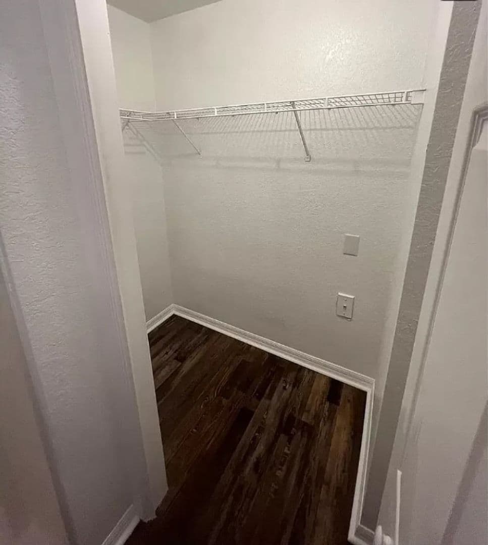 Spring Hill Apartment: 4367 Millwood Rd