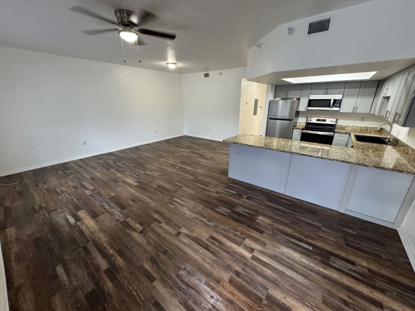 Spring Hill Apartment: 4367 Millwood Rd