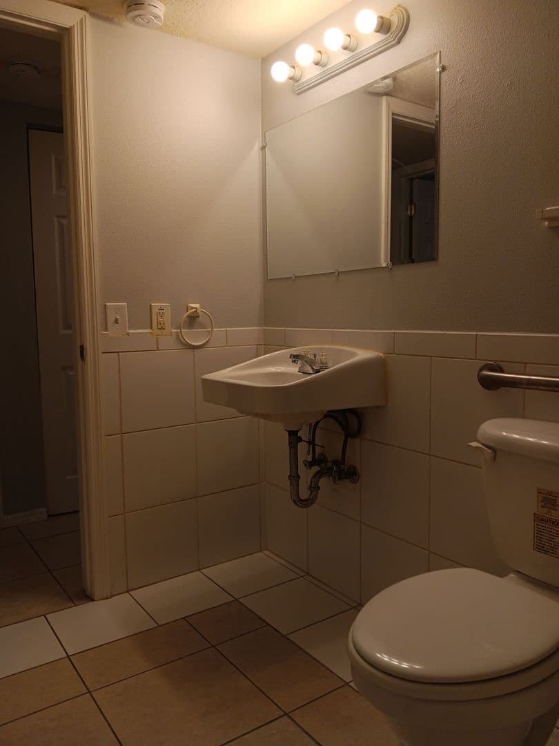 Tampa Apartment: 1904 Golden Glade Ct