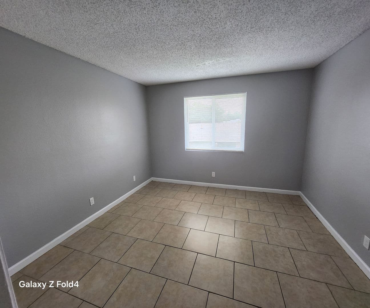 Brandon Apartment: 636 Golden Raintree Pl