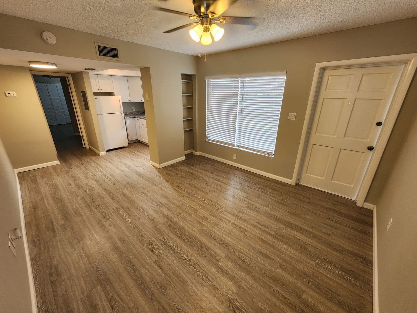 Indian Rocks Beach Apartment: 701 1st Street