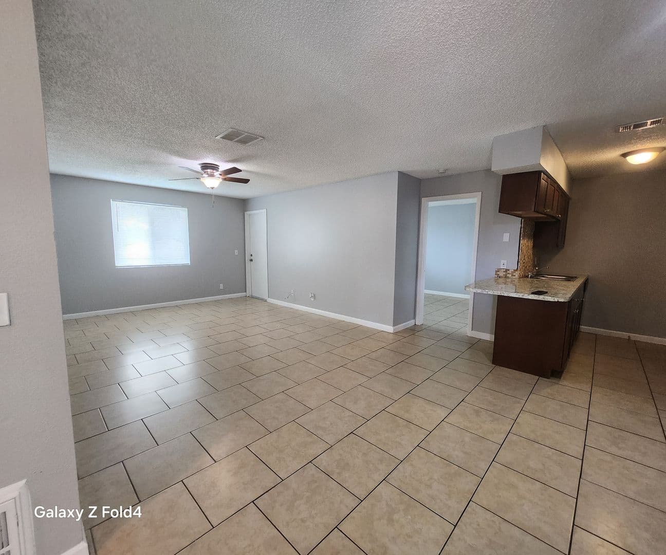Brandon Apartment: 636 Golden Raintree Pl