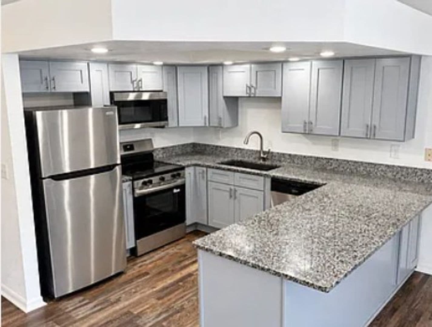 Spring Hill Apartment: 4367 Millwood Rd