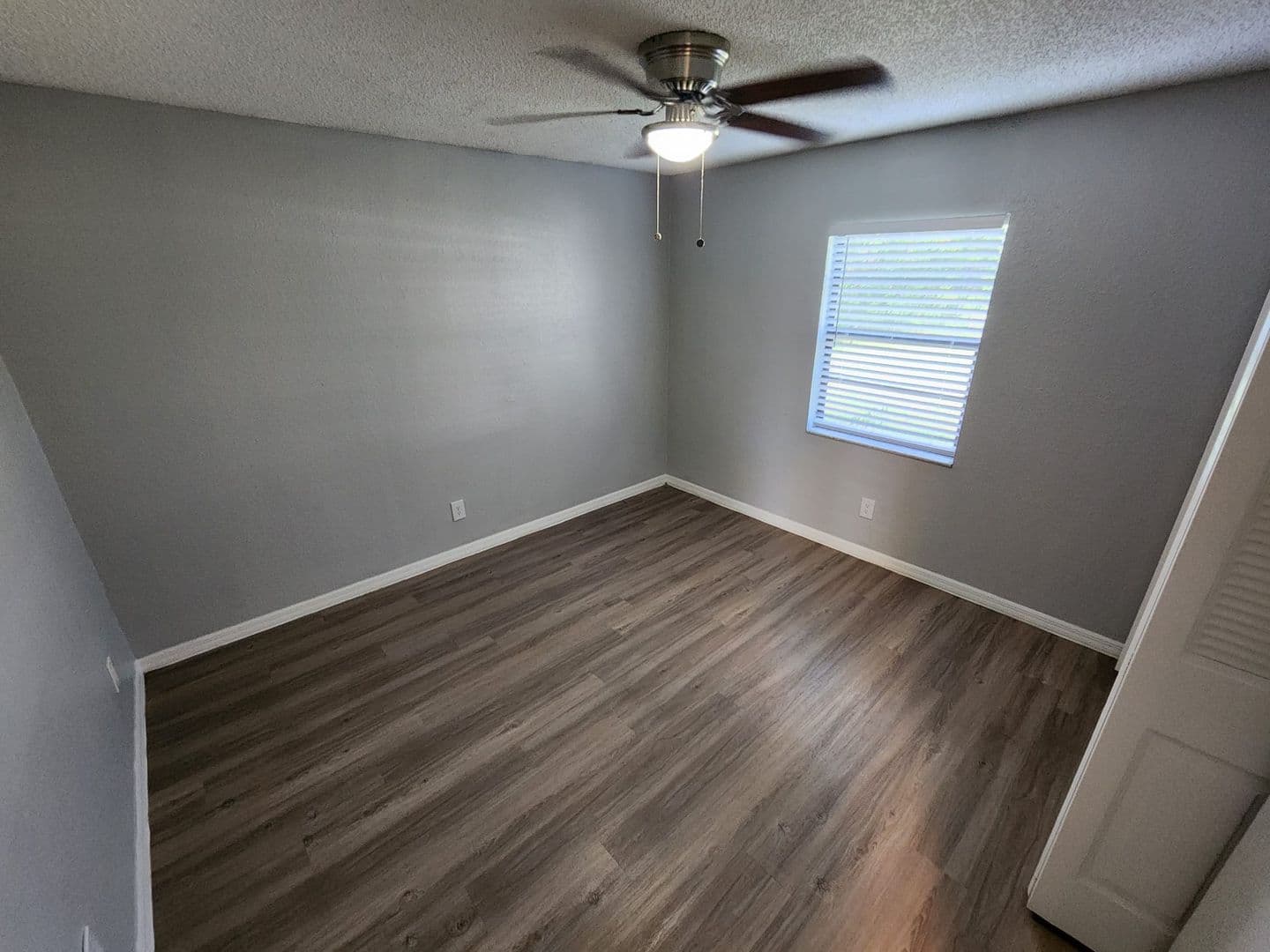 Seminole Apartment: 9402-9563 Lynn Ln