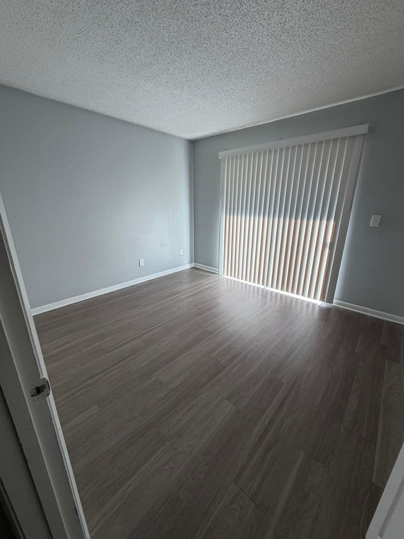 Ruskin Apartment: 709 Oceanside Cir