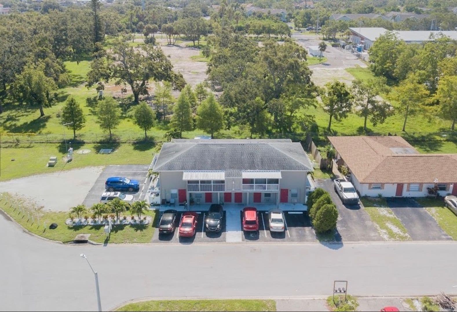 Bradenton Apartment: 4505 67th St W