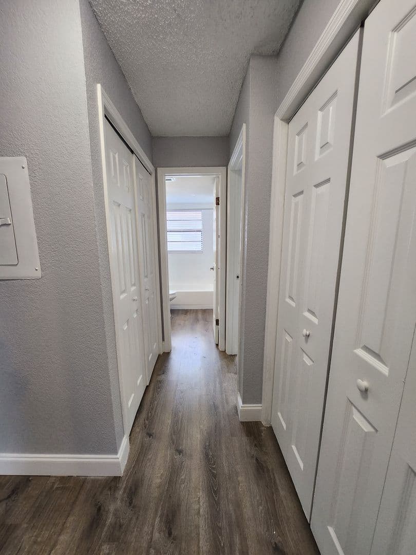 Tampa Apartment: 5702 N Lincoln Ave