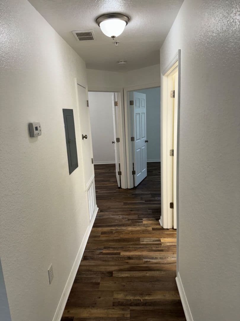 Spring Hill Apartment: 4367 Millwood Rd