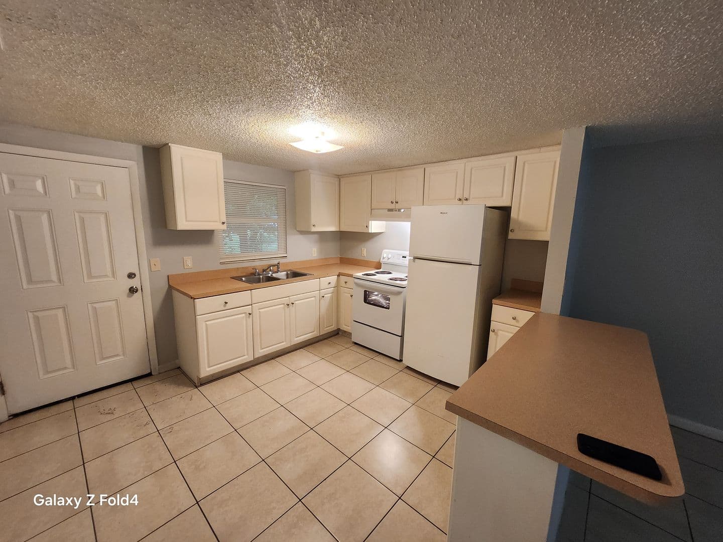 Tampa Apartment: 11720 N 14th St