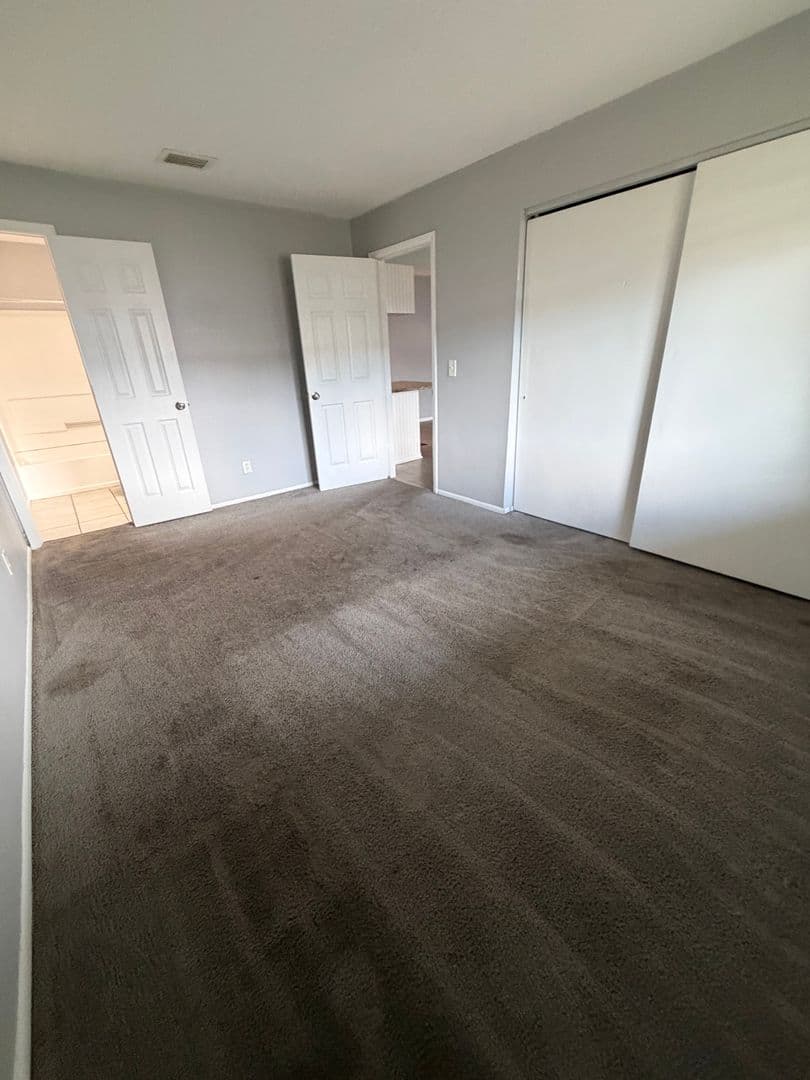 Brandon Apartment: Hamptons at Brandon