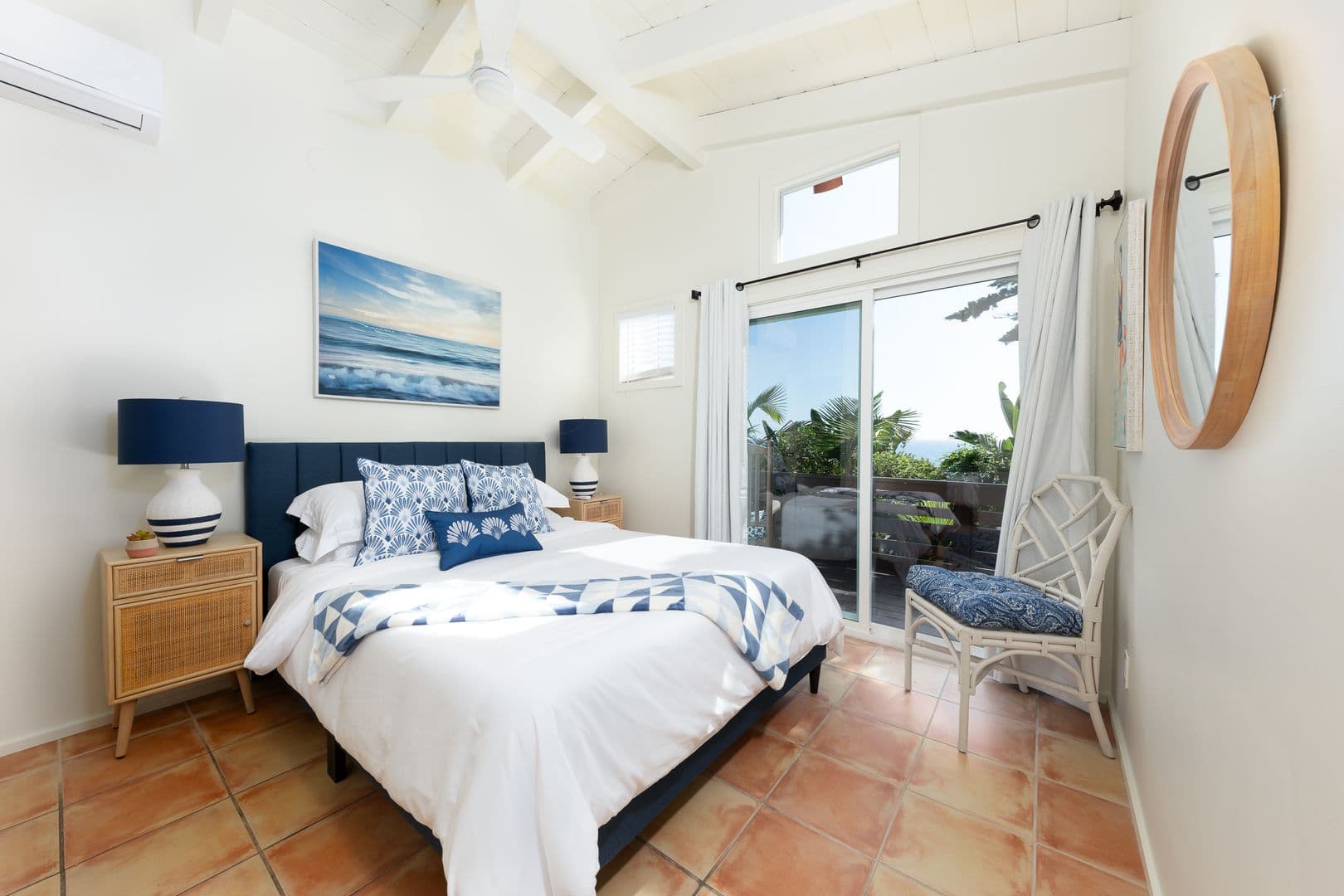 Del Mar House: 110 8th St
