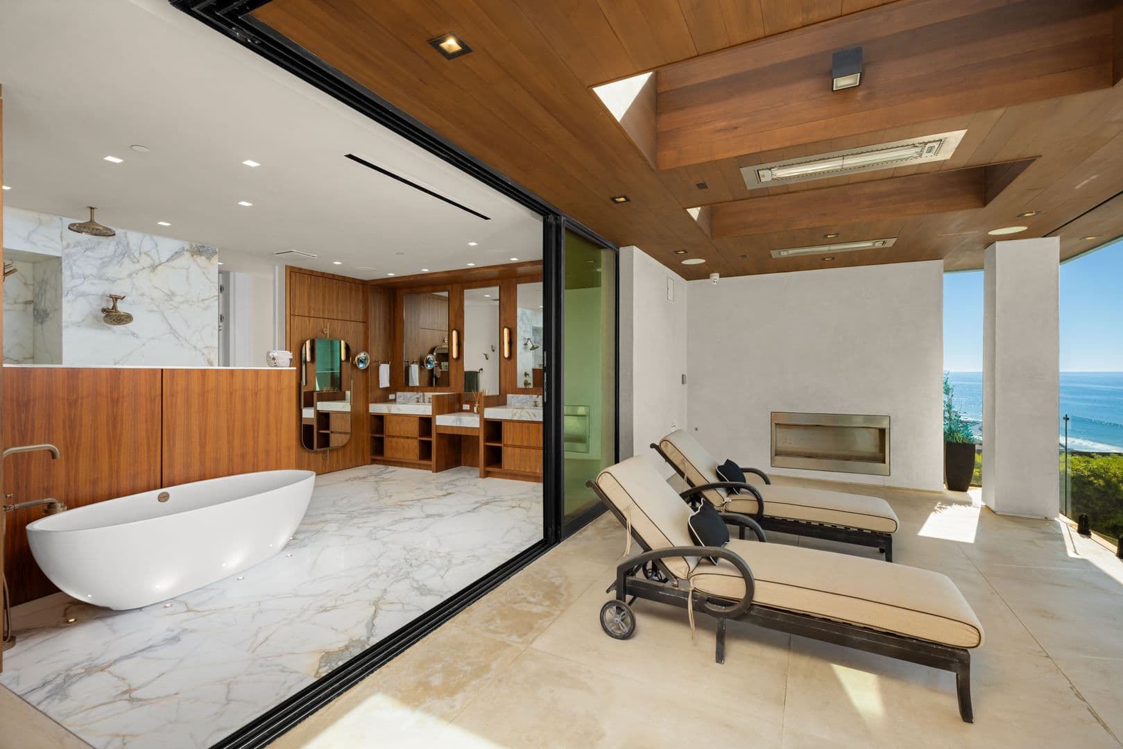 Del Mar House: 516 Stratford Ct.