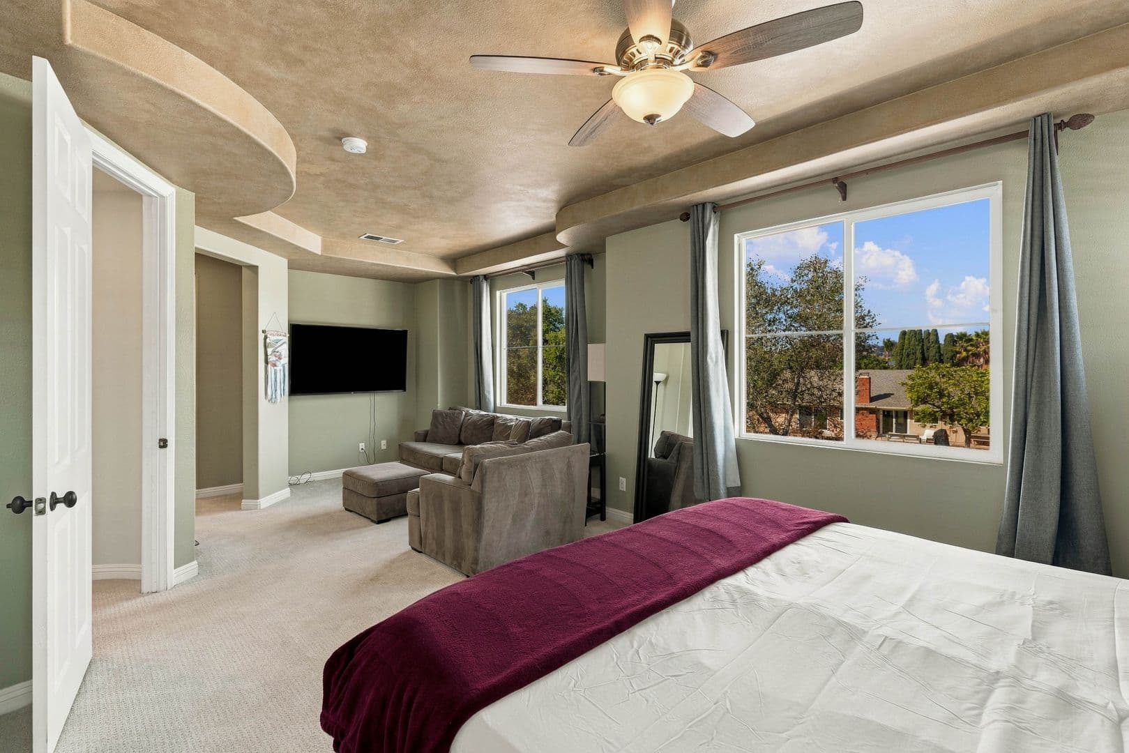Carlsbad House: 2988 Camino Serbal