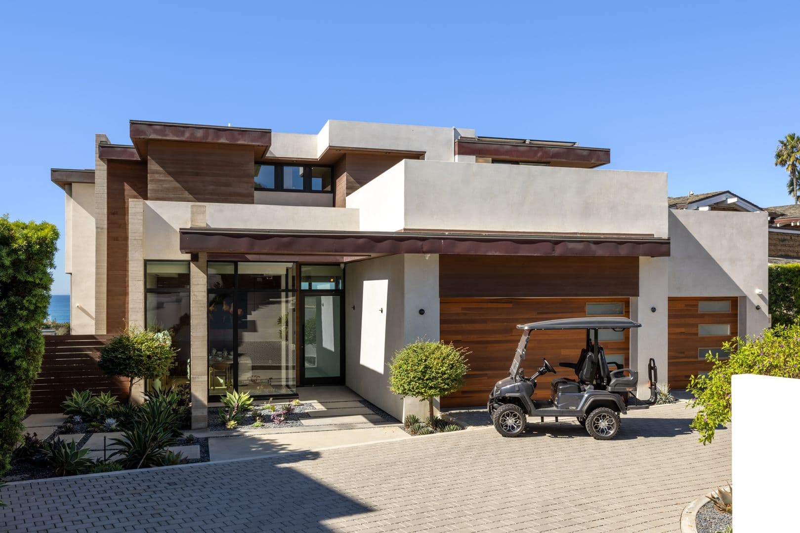 Del Mar House: 516 Stratford Ct.